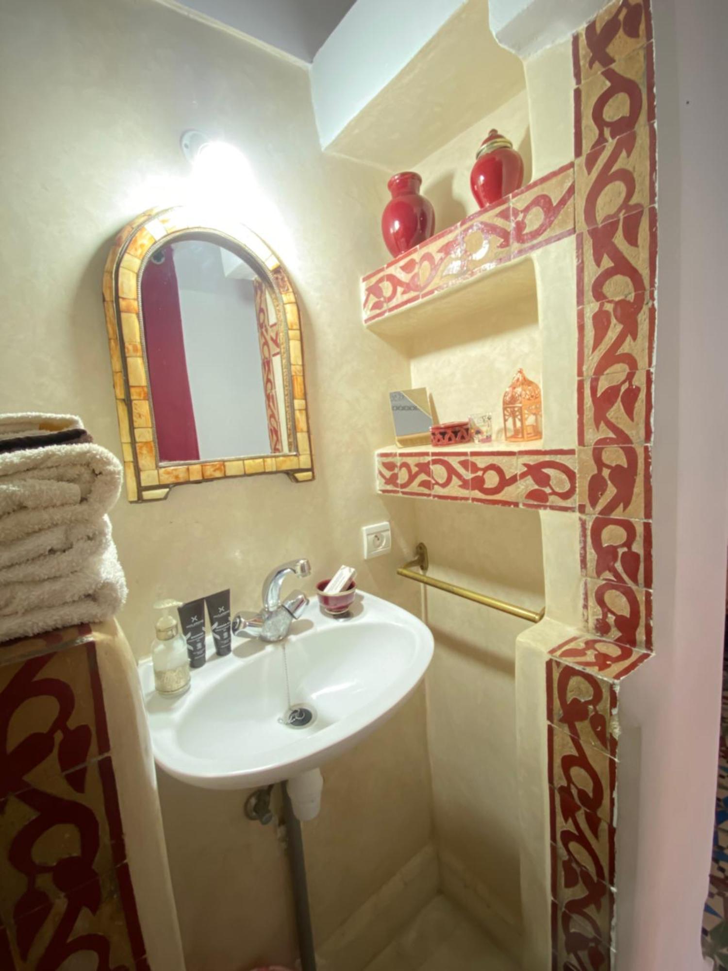 Dar Sarah-Mouassine-Marrakech, Riad Authentique Idealement Situe Marrakesh Exterior photo